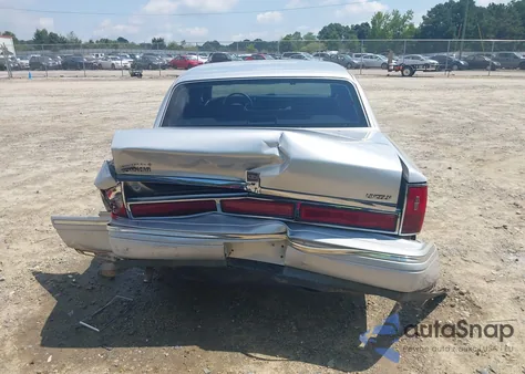 1995 Lincoln Town Car Executive из США, поврежденный, VIN 1LNLM81W5SY686104